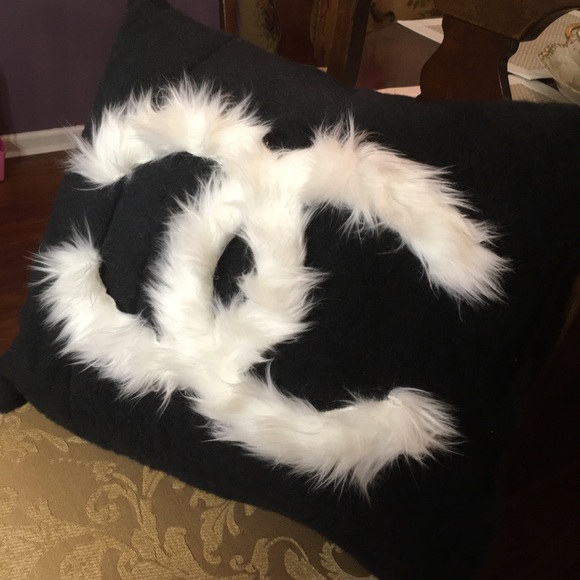 🌈Sharing my pillows 🌈DUST BAG COVERS➡️➡️➡️➡️➡️➡️ - Picture 2 of 6